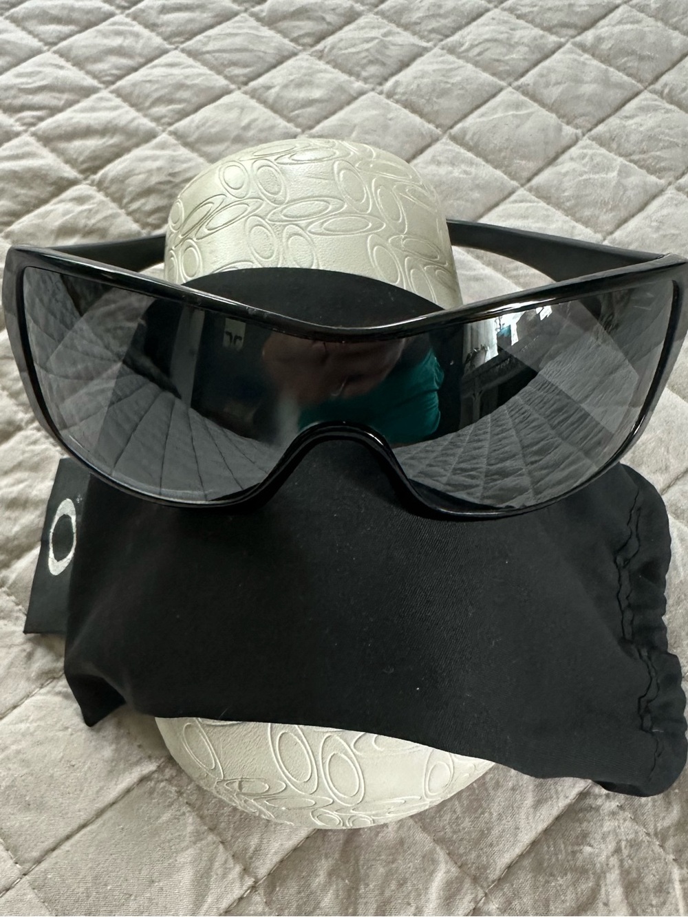 Oakley Riddle Black Shield Wrap Sunglasses Vintage Y2K w Case